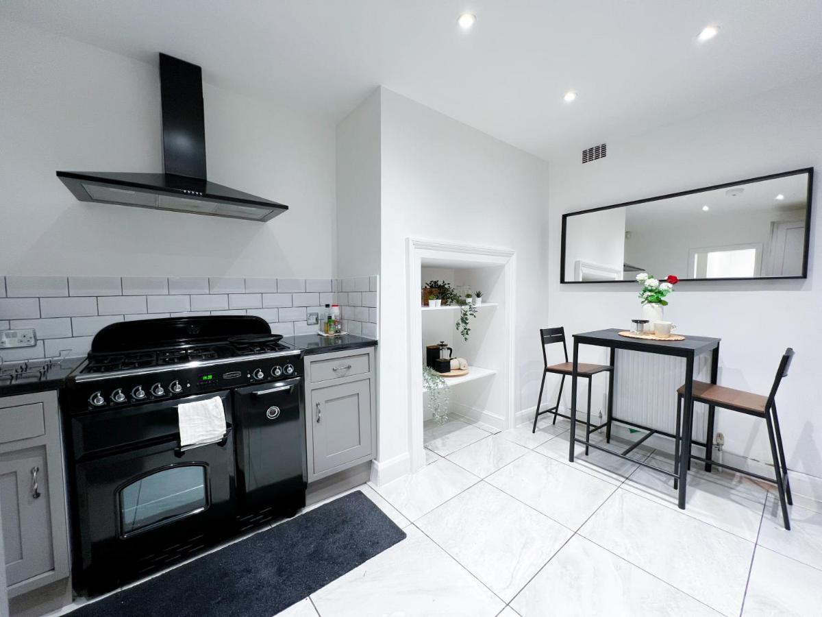 Ferienwohnung Stylish 3 Bed Flat With Garden London Exterior foto